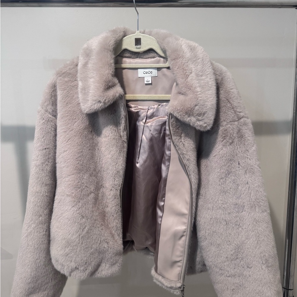 CeCe front zip oatmeal coat